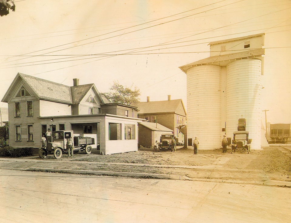 Mirabito home heating oil in Norwich, Sidney and the surrounding area 1943